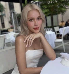 Ava_Ava