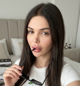 FirstClasVALERIA