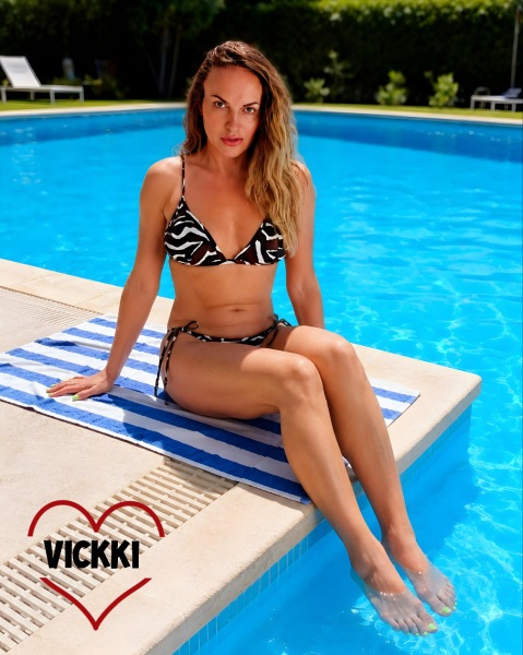 VickkiLuvit